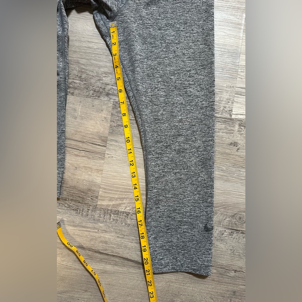 NIKE Womens Dri Fit Sculpt Victory Cropped High Rise Leggings 933798 Gray Medium - Picture 3 of 11